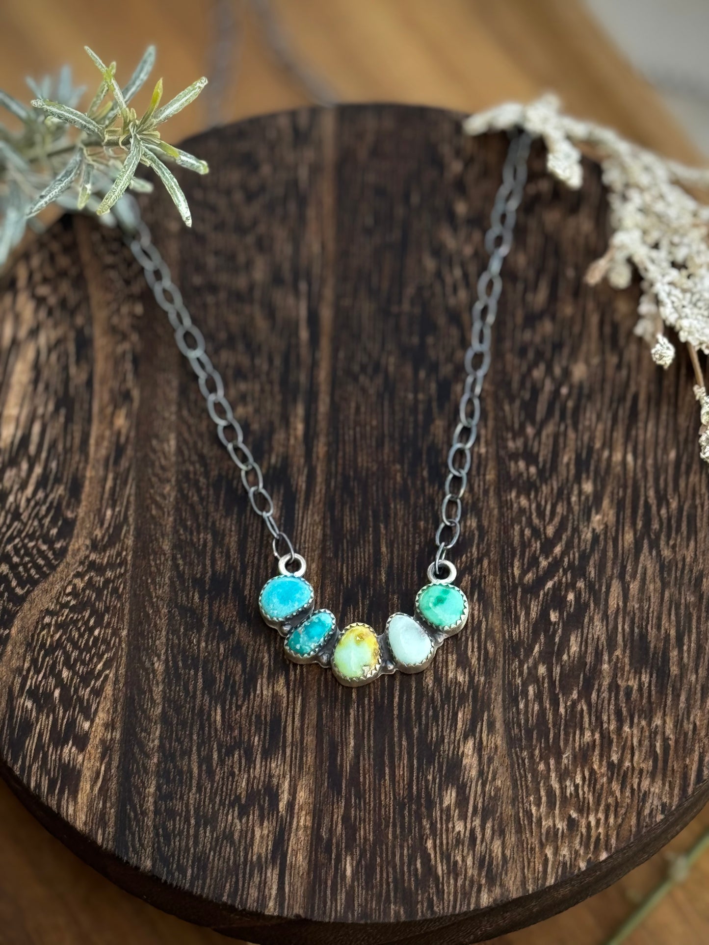 Multi stone bar necklace!