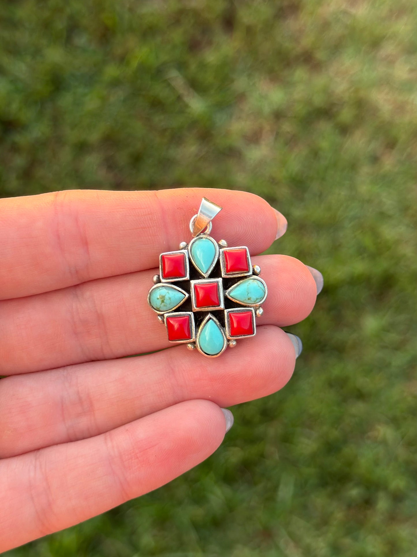 Native cluster pendant