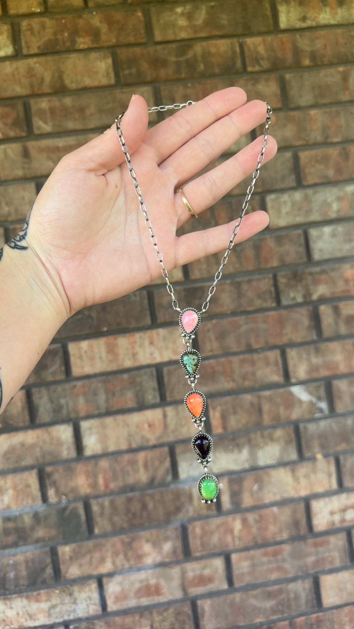 Lariat necklace