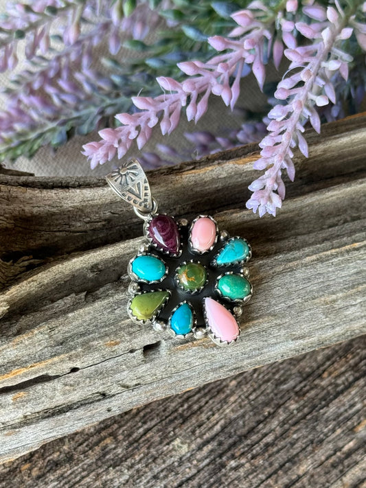 Cluster pendant