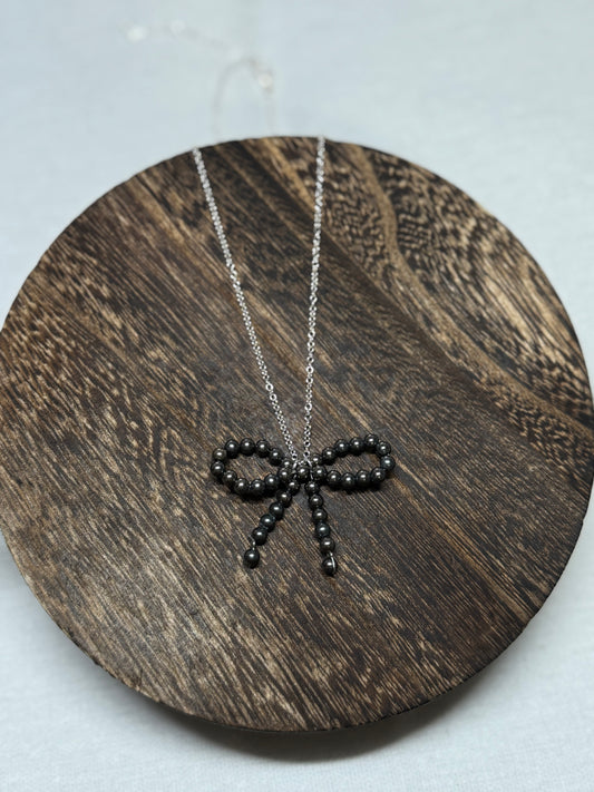 Bow Necklace