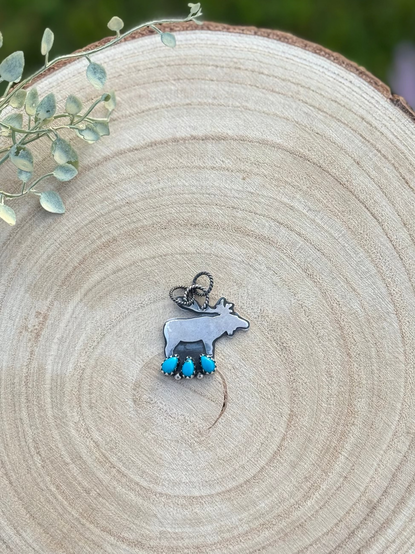 Moose pendant
